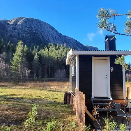 Hjortebu I Naturskjonne Omgivelser