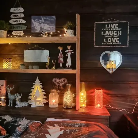 Hjortebu I Naturskjonne Omgivelser *