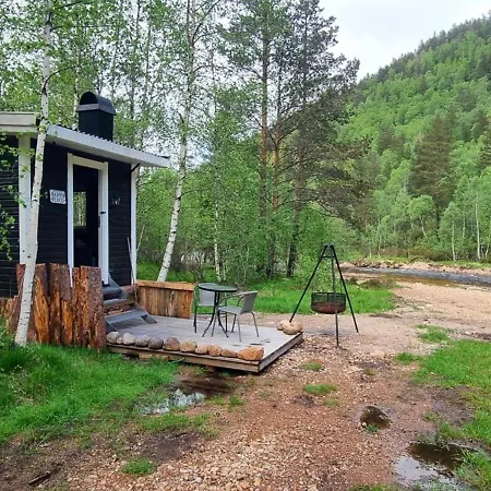 Hjortebu I Naturskjonne Omgivelser Кемпинг *